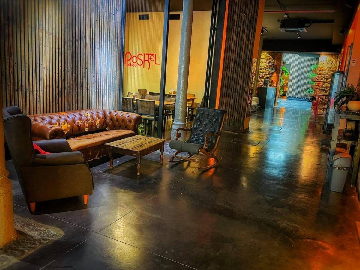 Poshtel Bilbao - Premium Hostel Exteriör bild