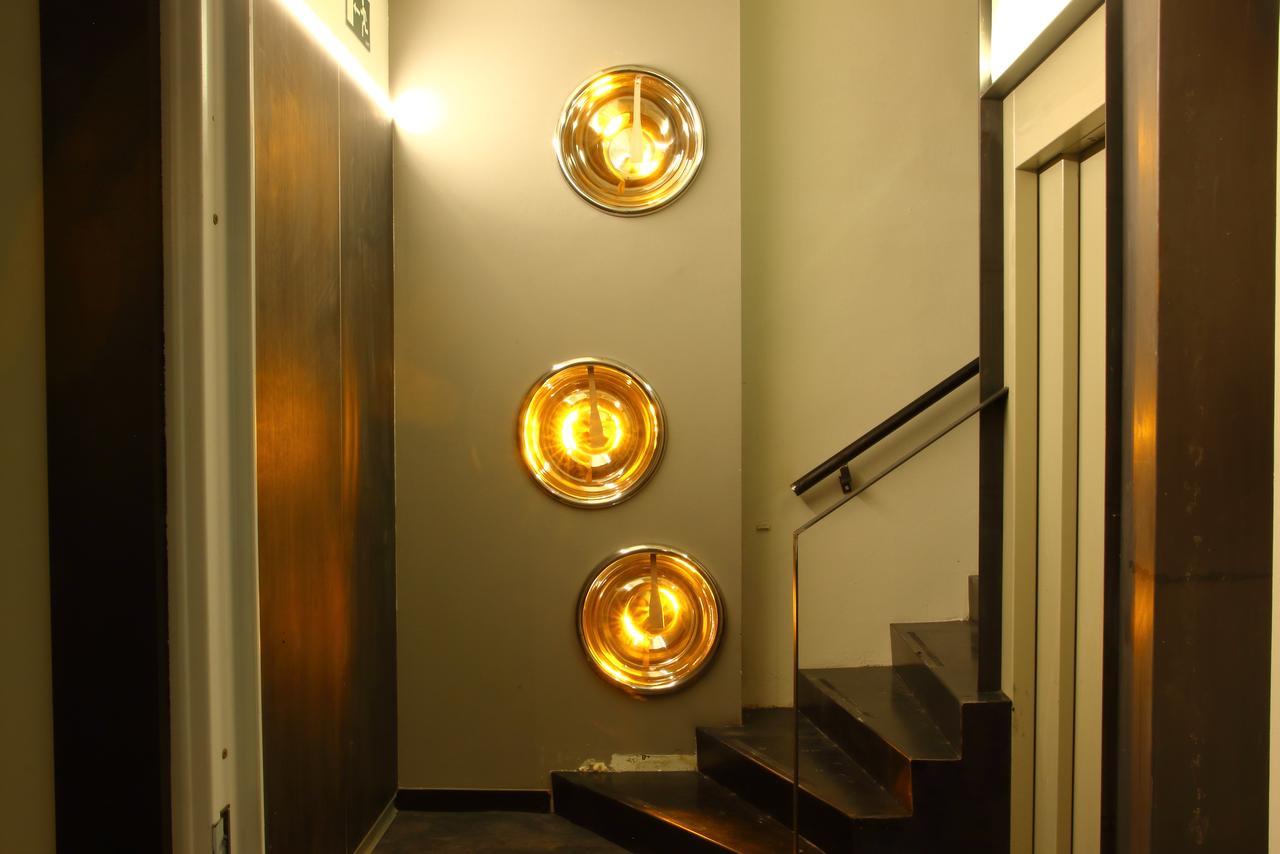 Poshtel Bilbao - Premium Hostel Exteriör bild